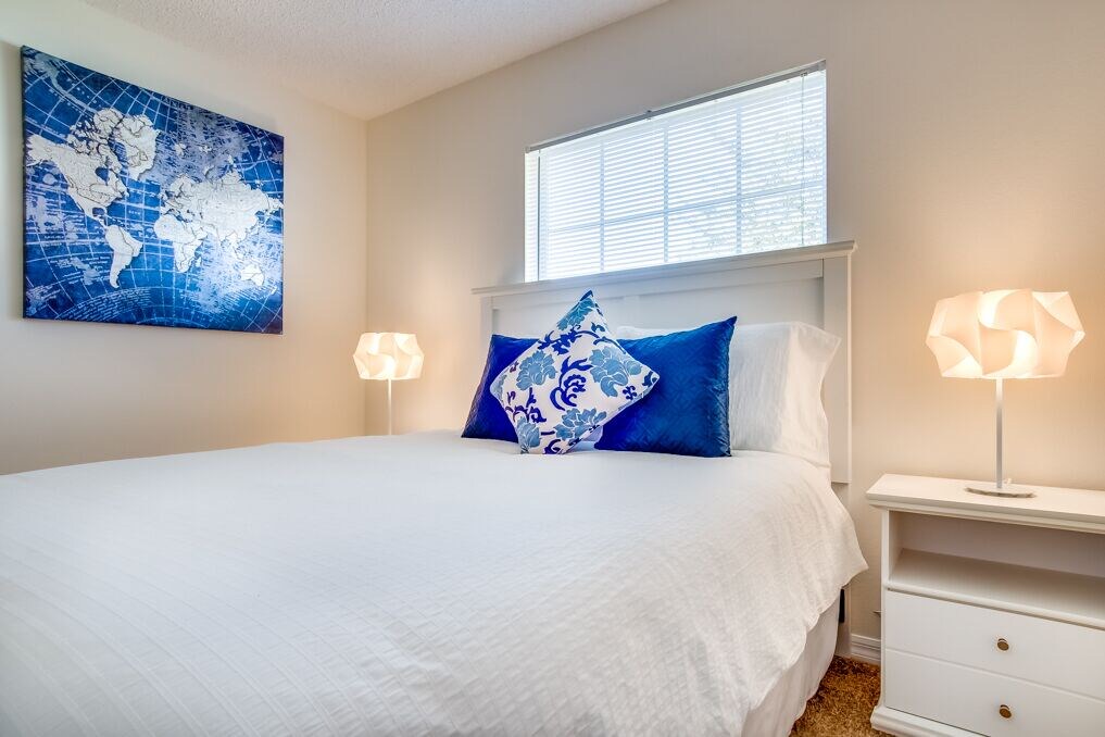 Photo of Bedroom in Florida Pines
