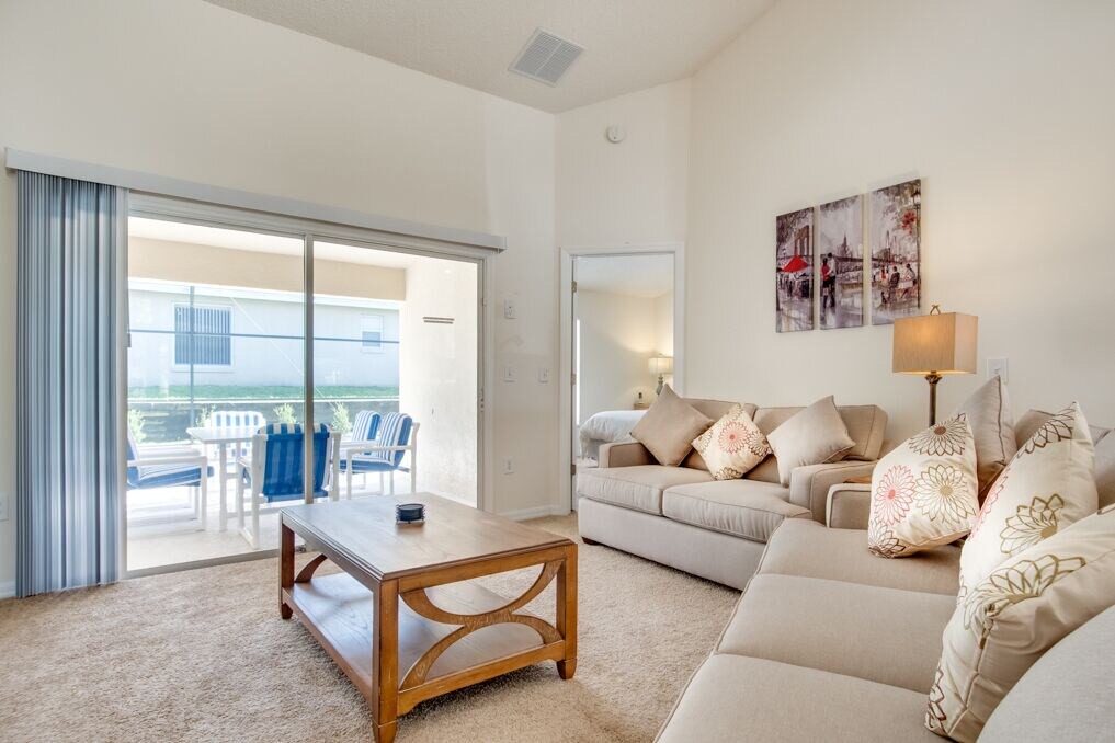 Photo of Livingroom in Florida Pines