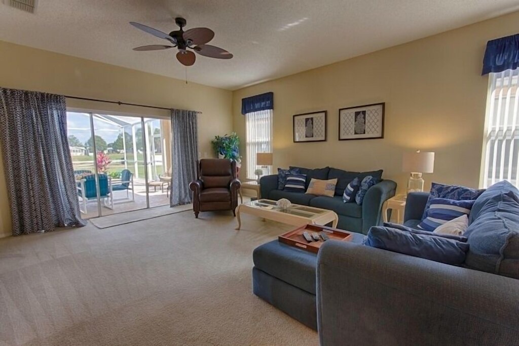 Photo of Livingroom in Esprit