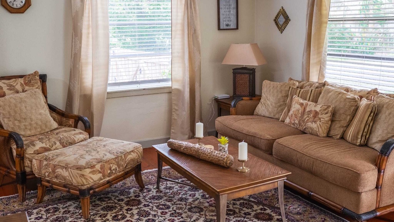 Photo of Livingroom in Forest City