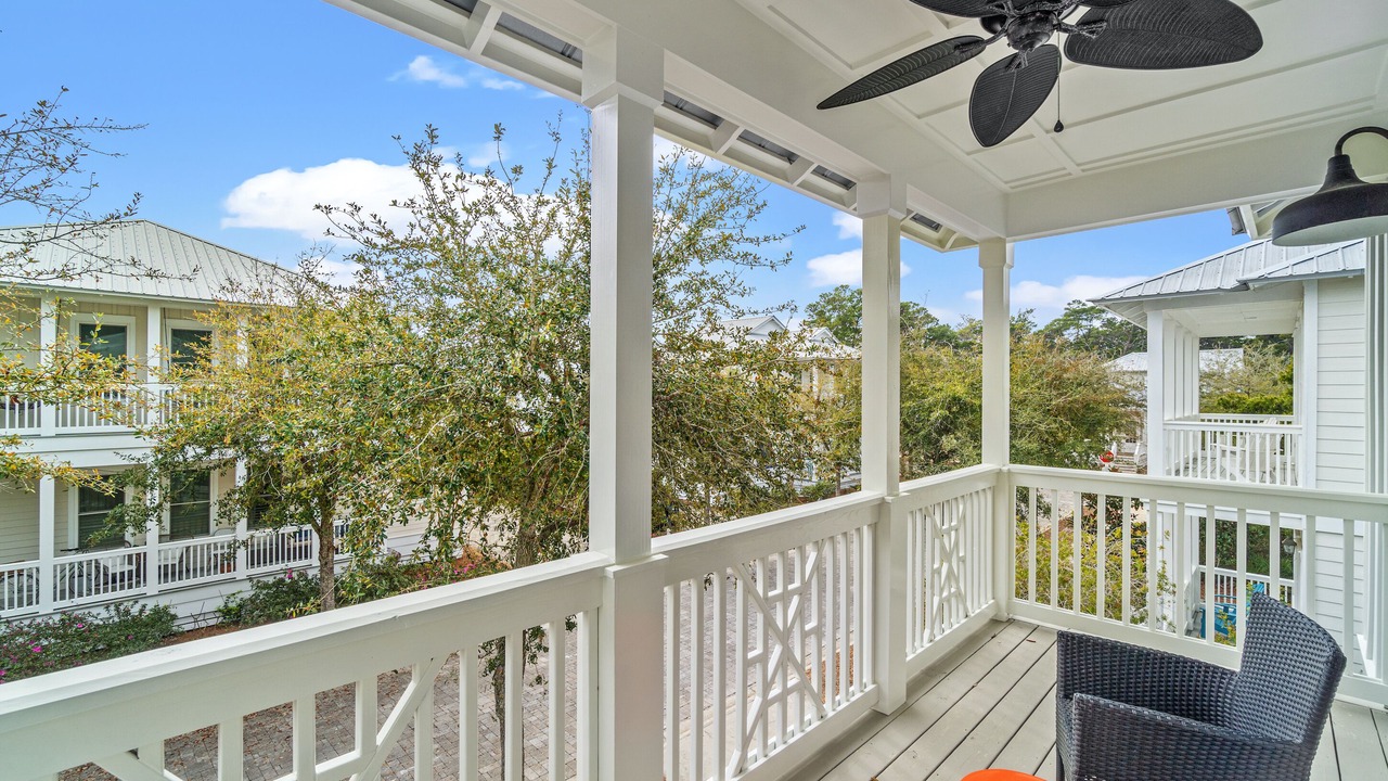 Photo of Patio Balcony in Greenway Park