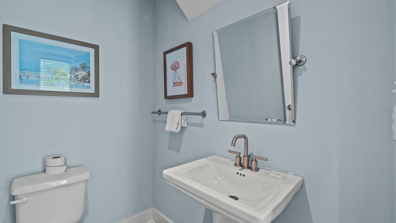 Photo of Bathroom in Greenway Park