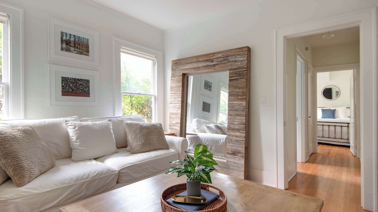 Photo of Livingroom in SoHo