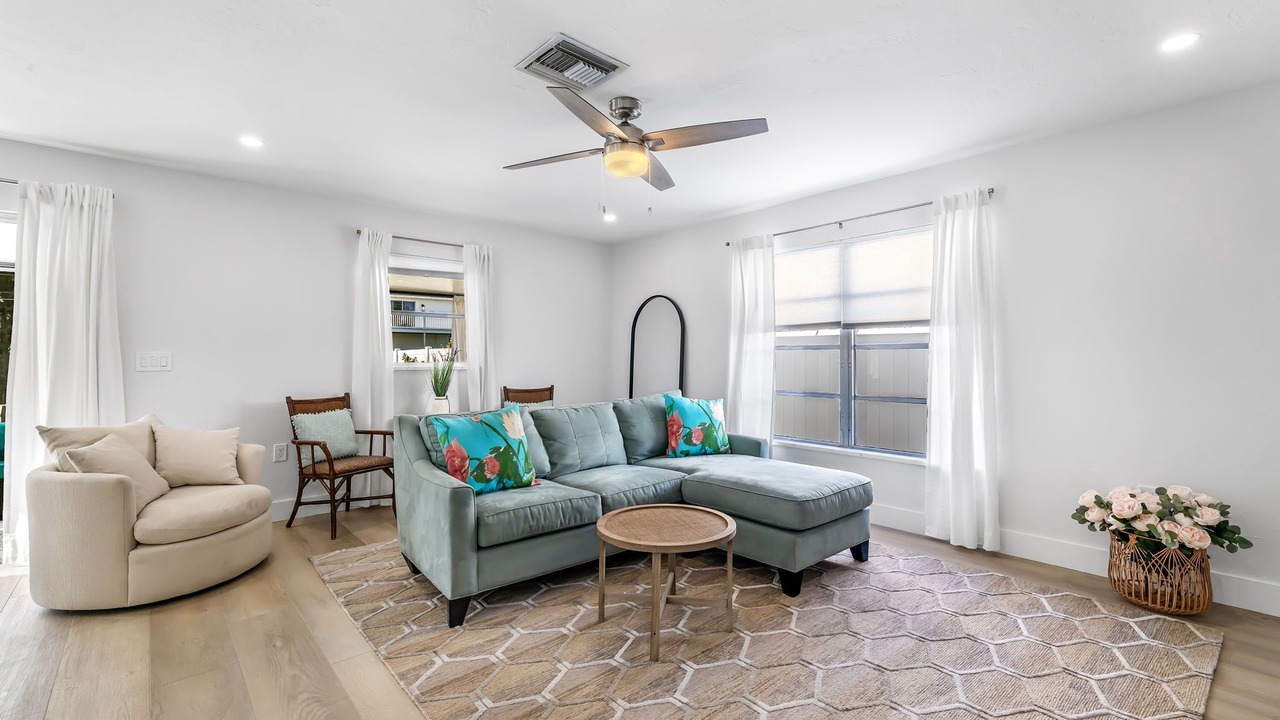 Photo of Livingroom in North Naples