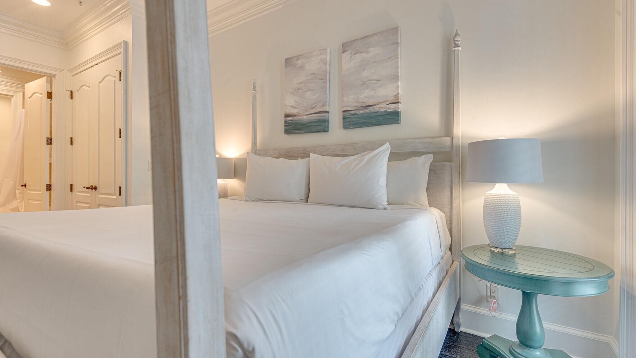 Photo of Bedroom in Baytowne Wharf
