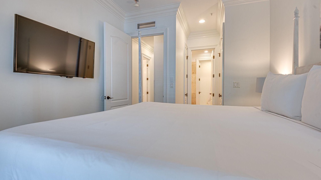 Photo of Bedroom in Baytowne Wharf