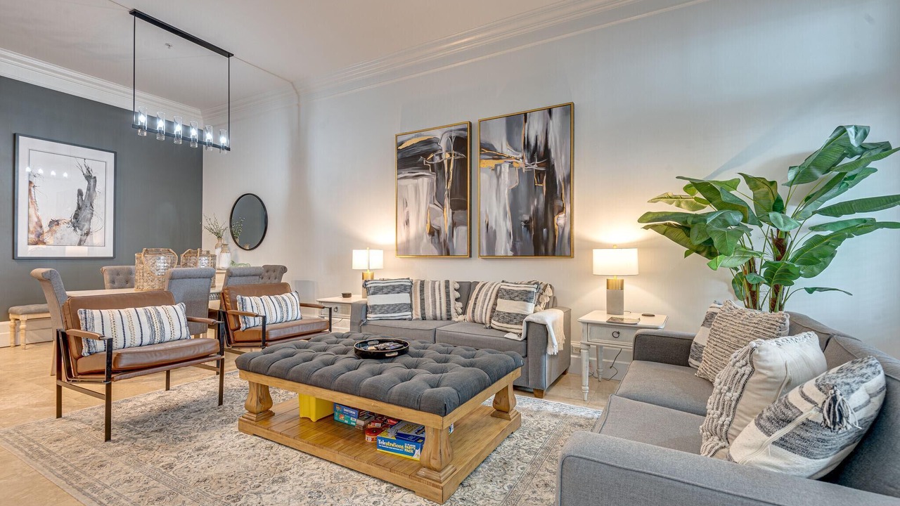 Photo of Livingroom in Baytowne Wharf