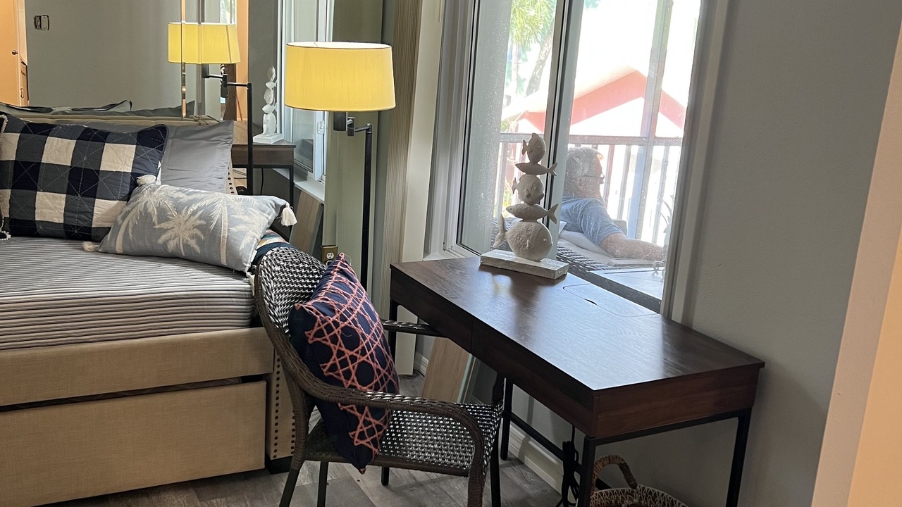 Photo of Livingroom in Bayview