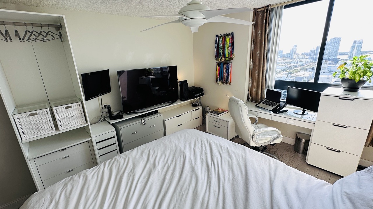 Photo of Bedroom in West Avenue