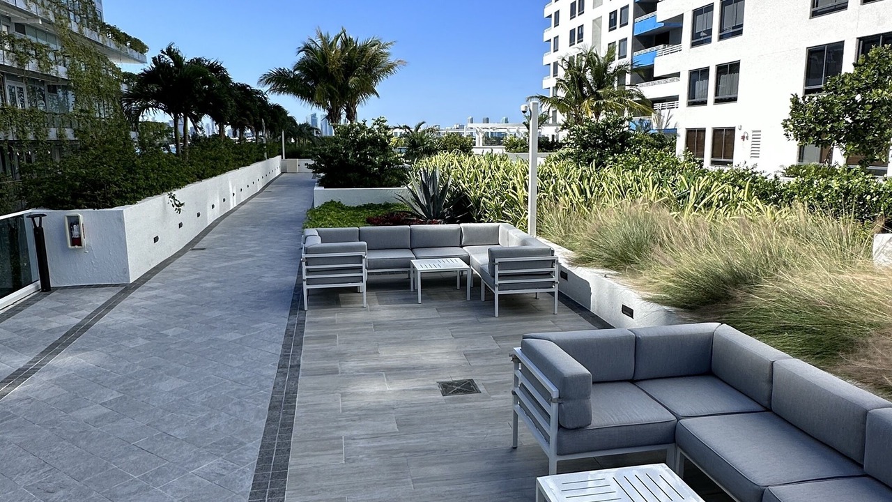 Photo of Patio Balcony in West Avenue