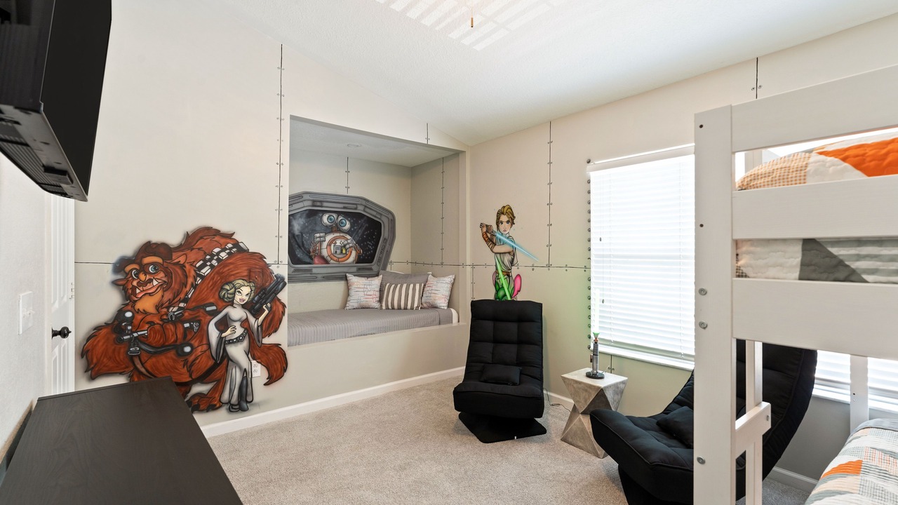 Photo of Bedroom in Crestwynd Bay