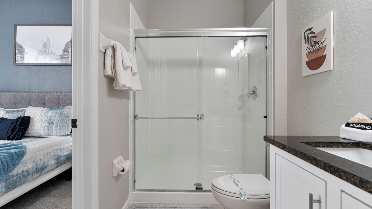 Photo of Bathroom in Crestwynd Bay