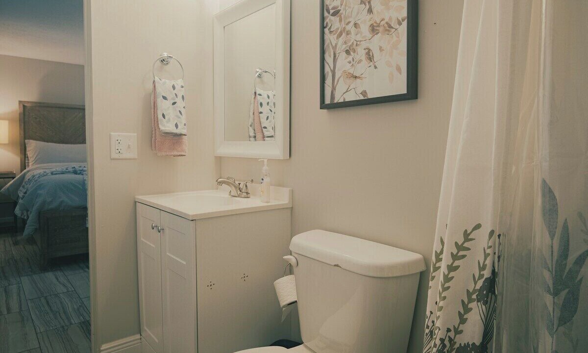 Photo of Bathroom in Greater Northdale