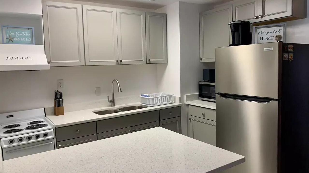 Photo of Kitchen in East Ocean Ave
