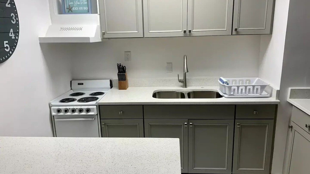 Photo of Kitchen in East Ocean Ave