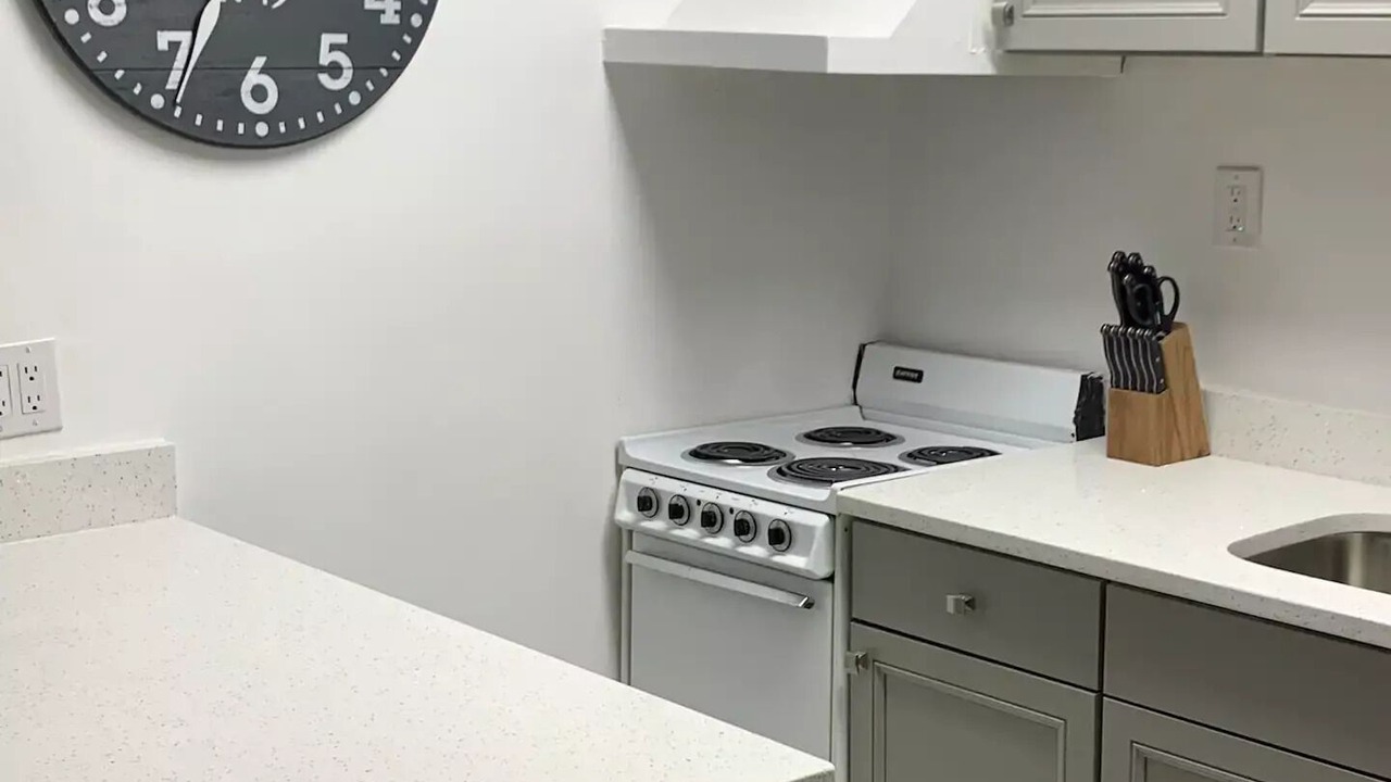Photo of Kitchen in East Ocean Ave