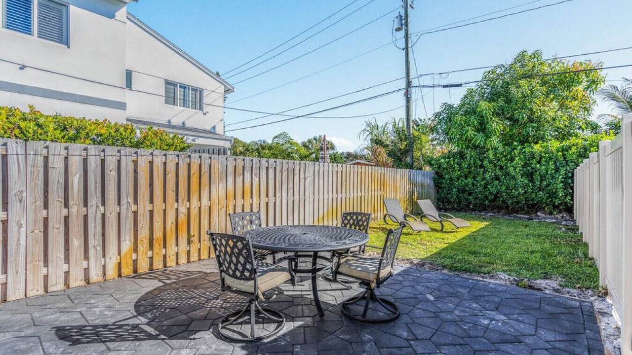 Photo of Outdoor in Lake Ridge
