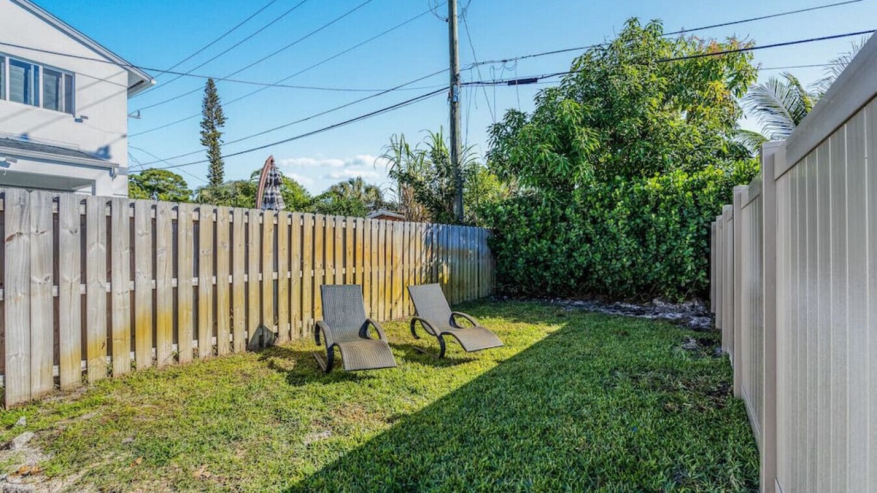 Photo of Outdoor in Lake Ridge