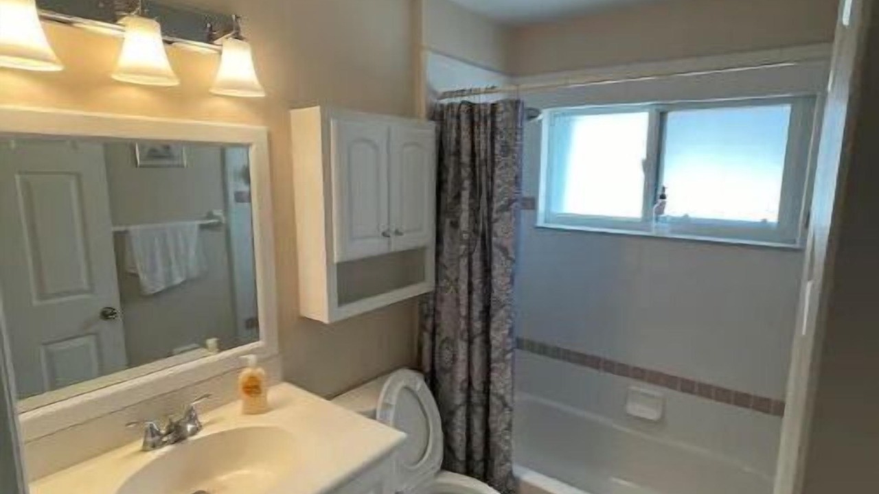 Photo of Bathroom in Port Orange