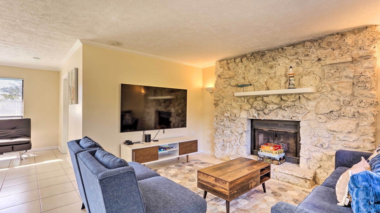 Photo of Livingroom in Fort Pierce Shores