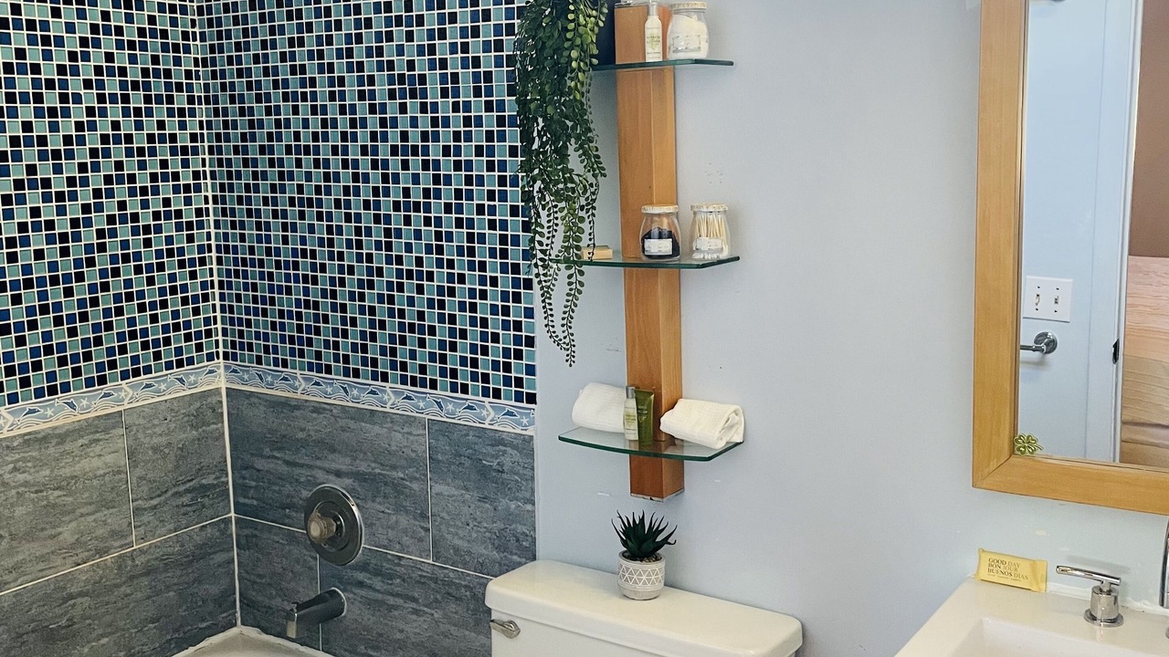 Photo of Bathroom in Poinciana Park