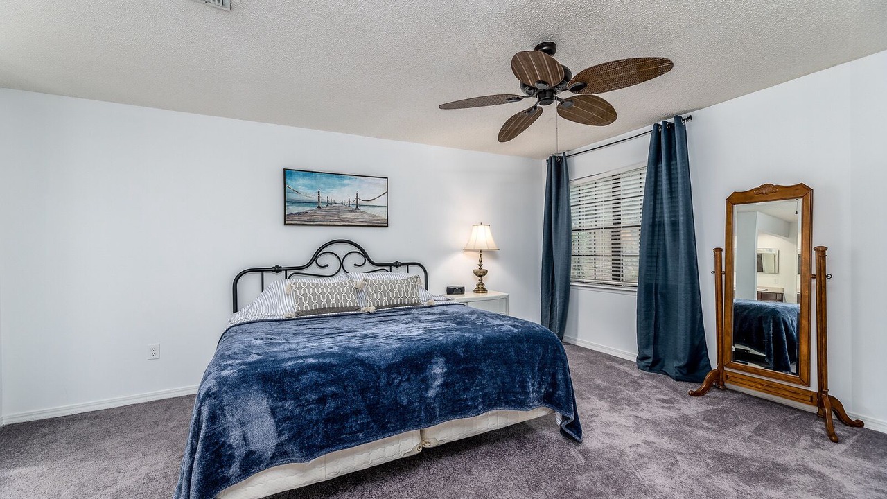Photo of Bedroom in Beacon Hills and Harbour