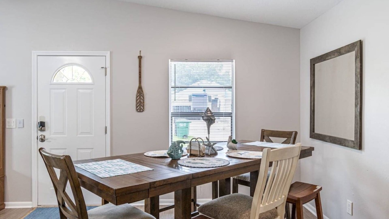 Photo of Bedroom in Forest Hills