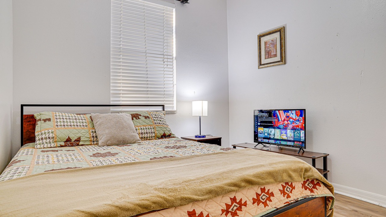 Photo of Bedroom in Crestwynd Bay