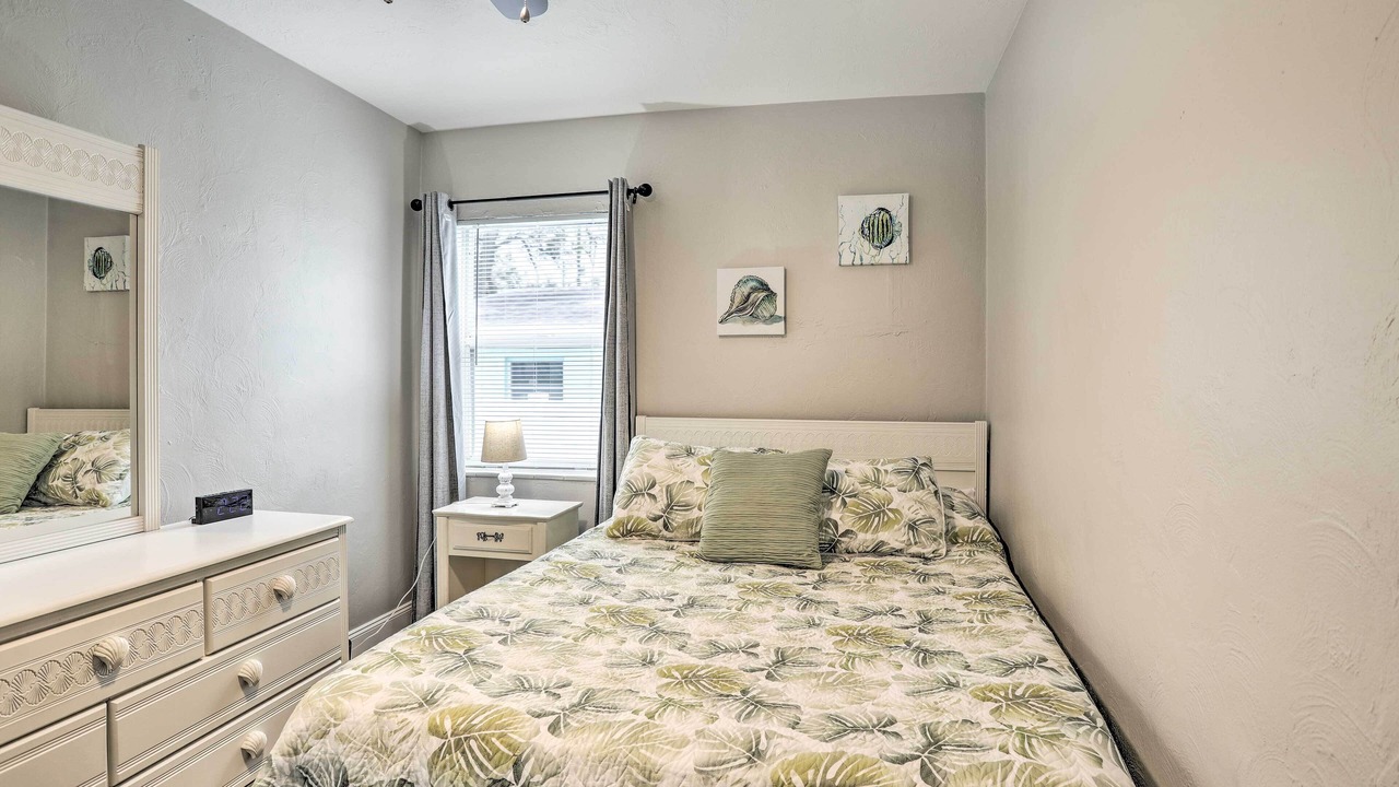 Photo of Bedroom in Gulfport