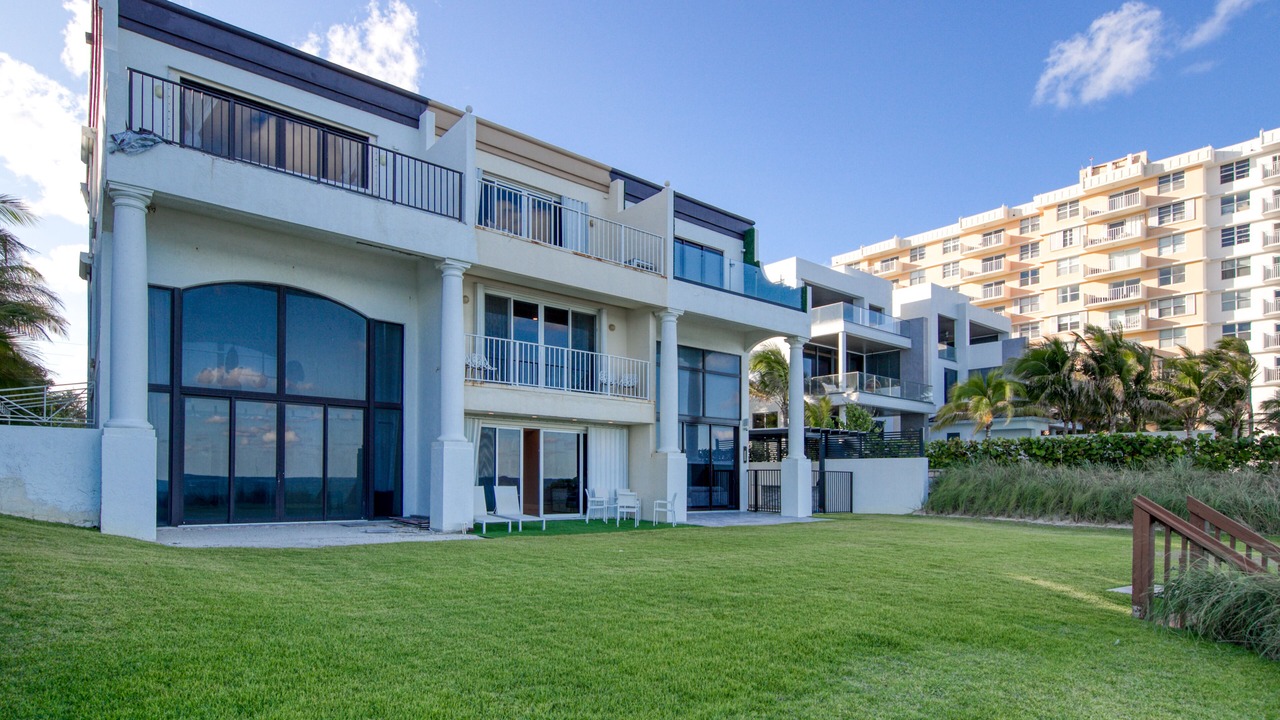 Photo of Outdoor in Highland Beach