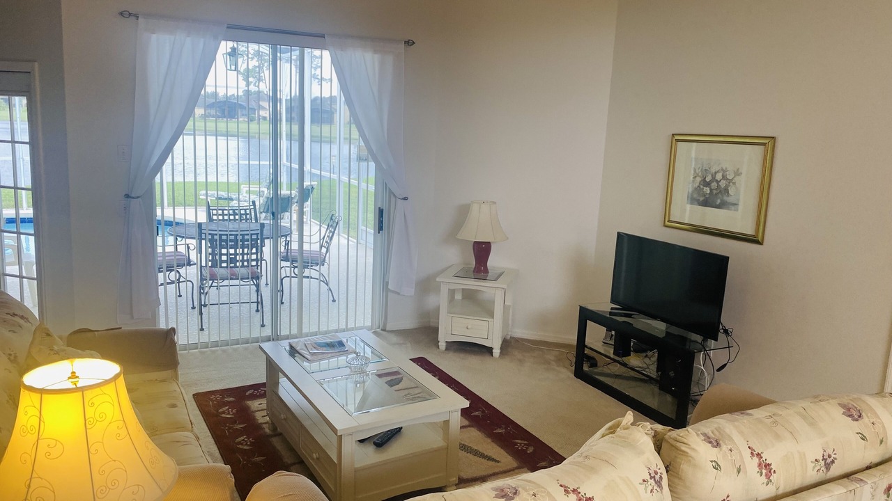 Photo of Livingroom in Ridgewood Lakes