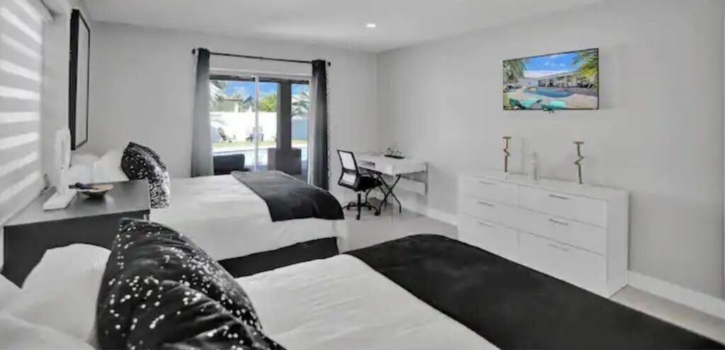 Photo of Bedroom in Hollywood Hills