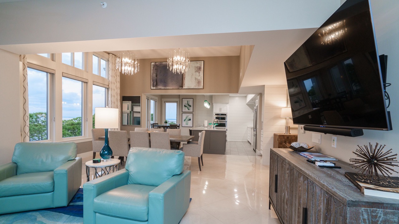 Photo of Livingroom in Baytowne Wharf