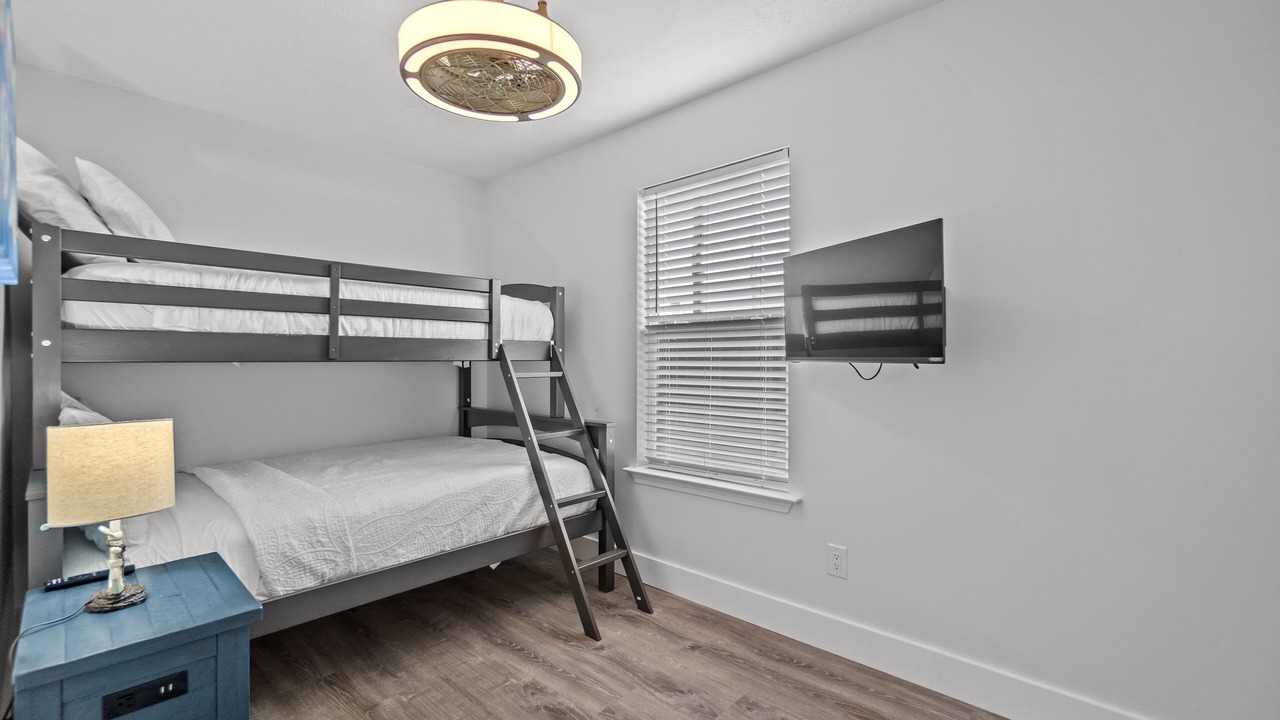 Photo of Bedroom in Bahama Beach