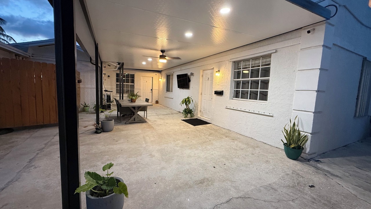 Photo of Patio Balcony in Mangonia Park