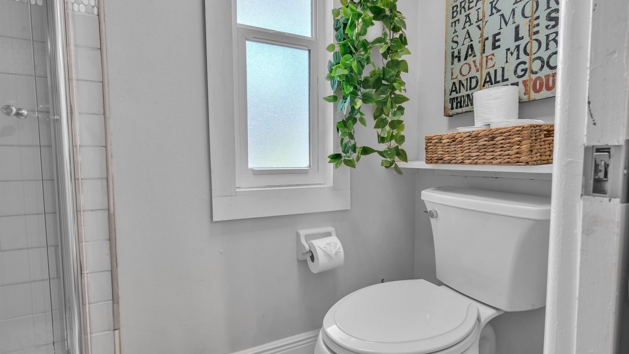 Photo of Bathroom in Largo