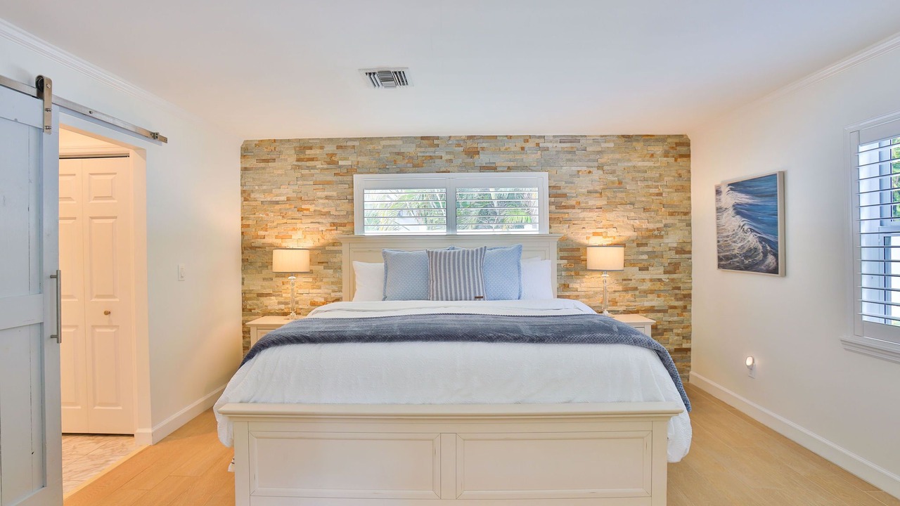 Photo of Bedroom in Lake Ida Shores