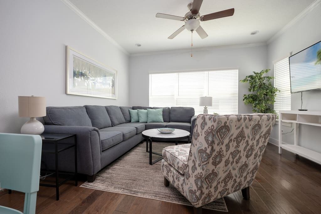 Photo of Livingroom in Jacksonville