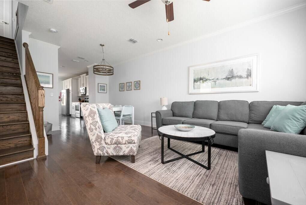 Photo of Livingroom in Jacksonville