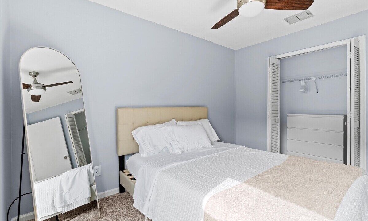 Photo of Bedroom in Dolphin's Cove