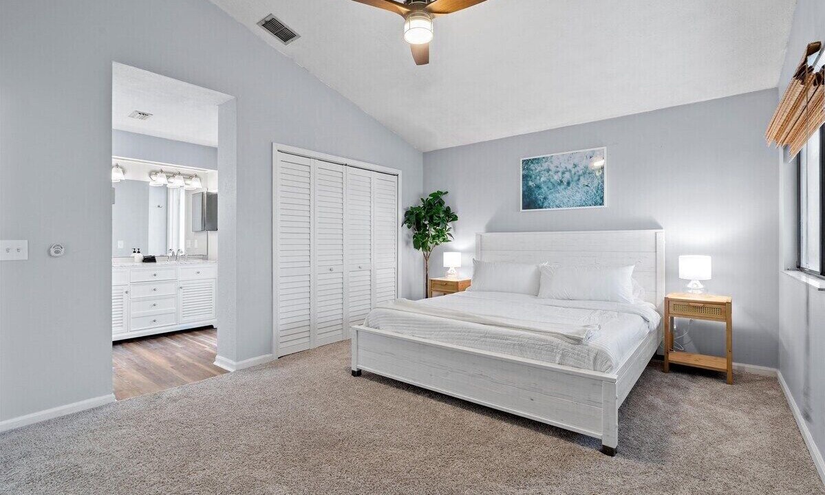 Photo of Bedroom in Dolphin's Cove