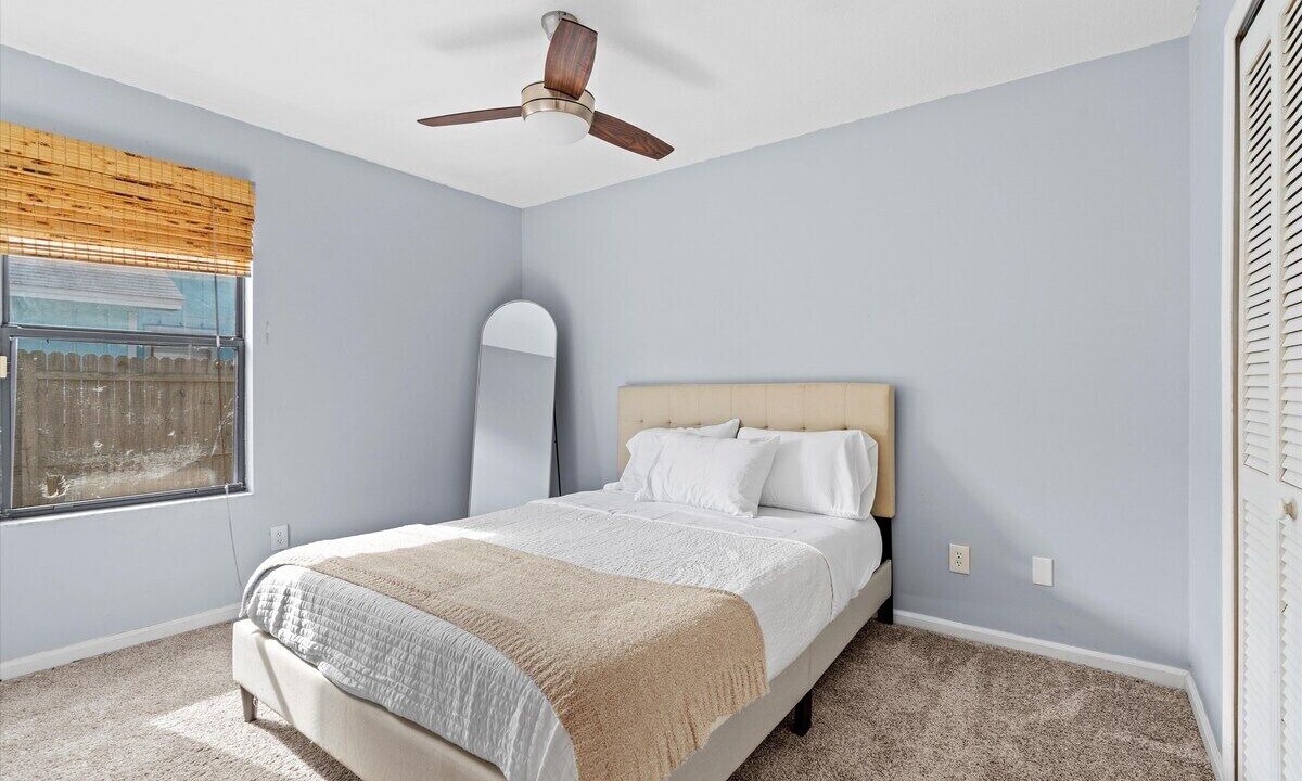 Photo of Bedroom in Dolphin's Cove