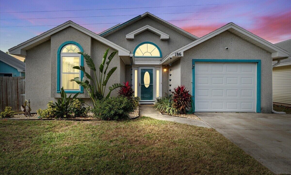 Photo of Outdoor in Dolphin's Cove