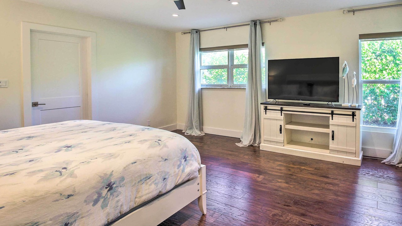 Photo of Bedroom in Garden Isles