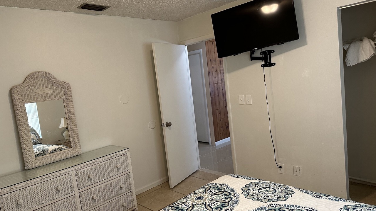 Photo of Bedroom in Lake Worth