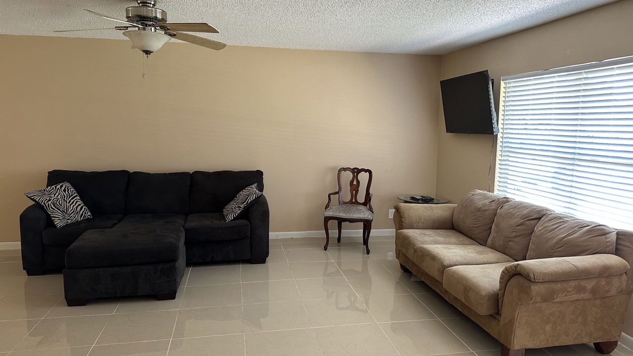 Photo of Livingroom in Lake Worth