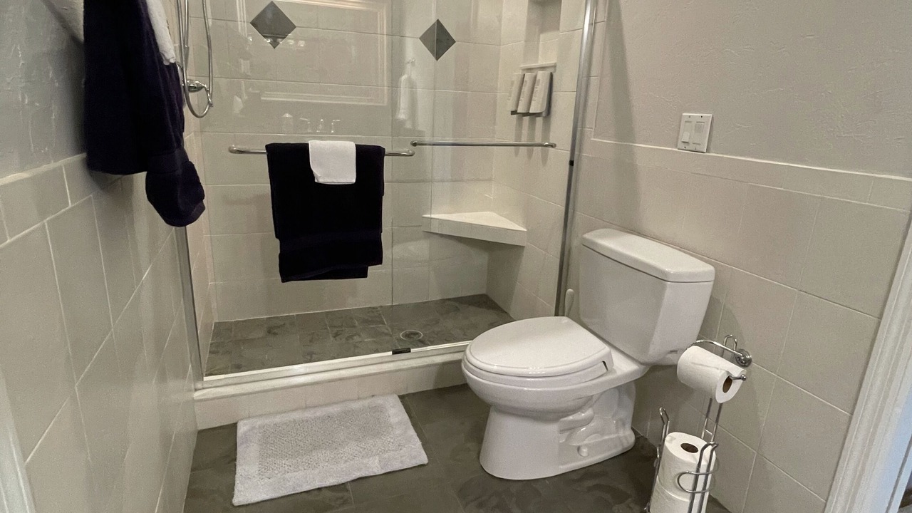 Photo of Bathroom in Bay Isle
