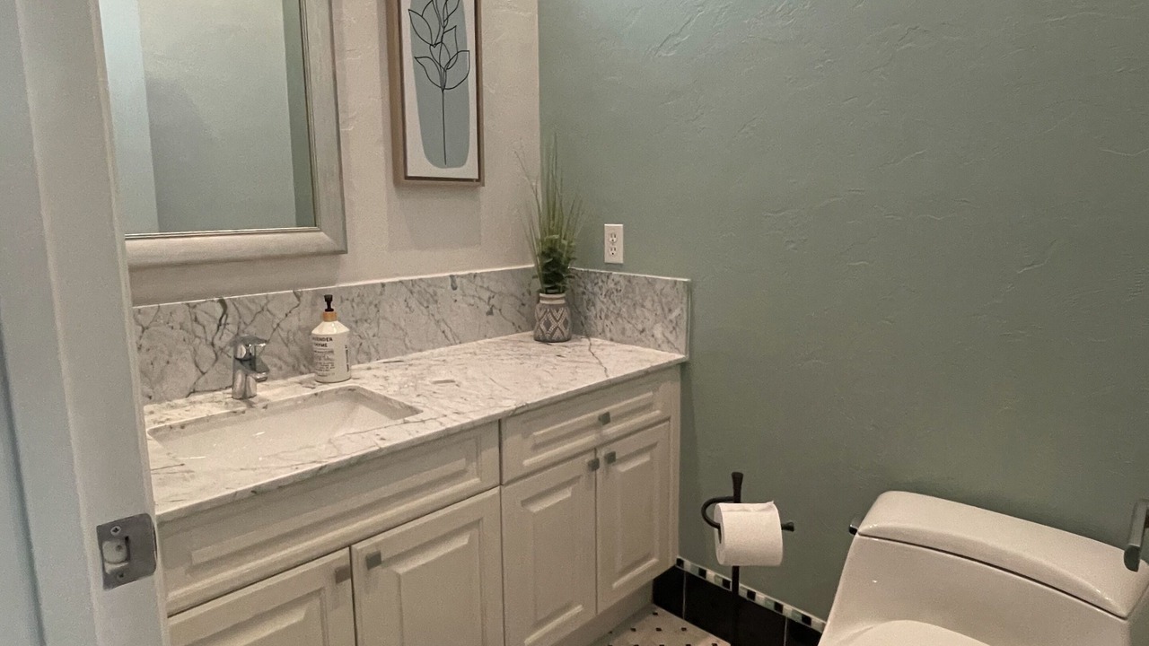 Photo of Bathroom in Bay Isle