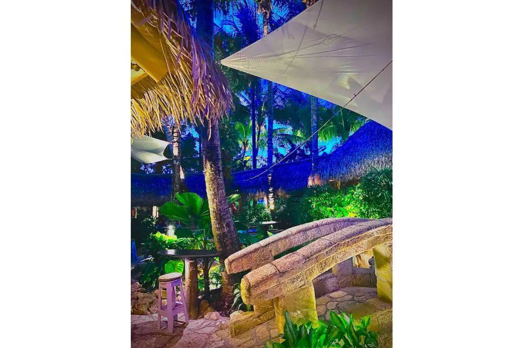Photo of Patio Balcony in Jupiter Bay