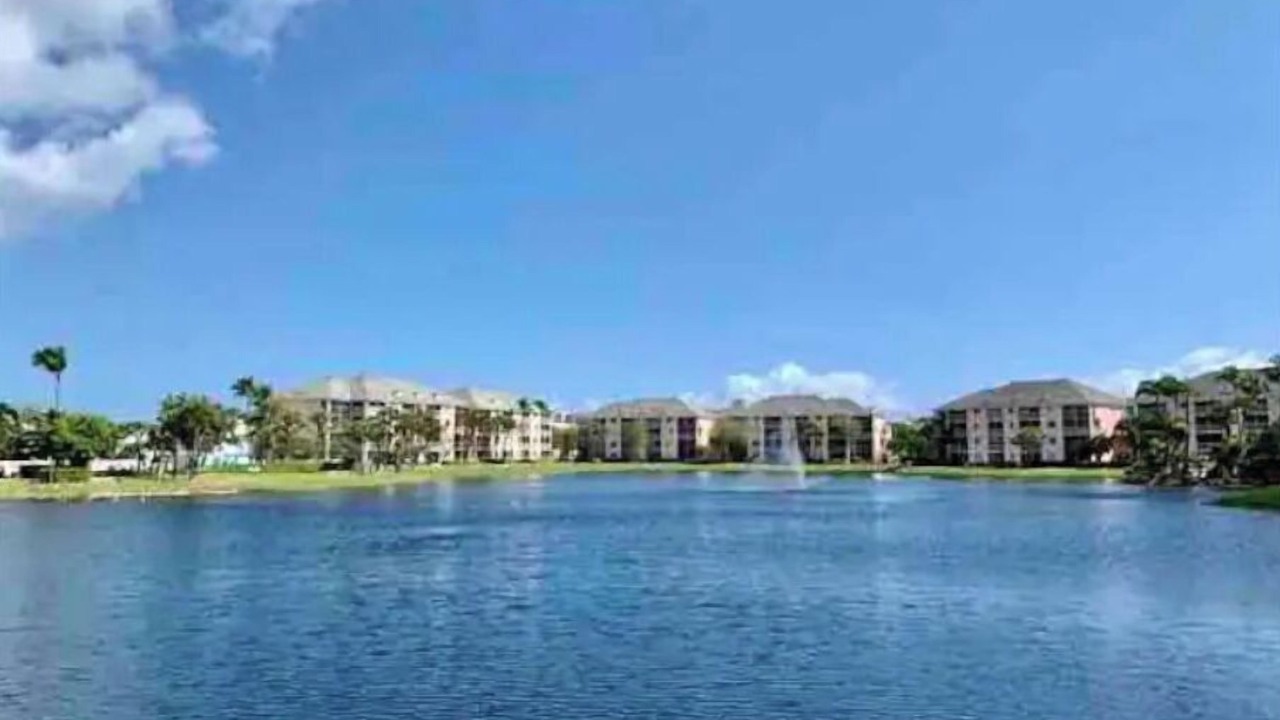 Photo of Others in Jupiter Bay